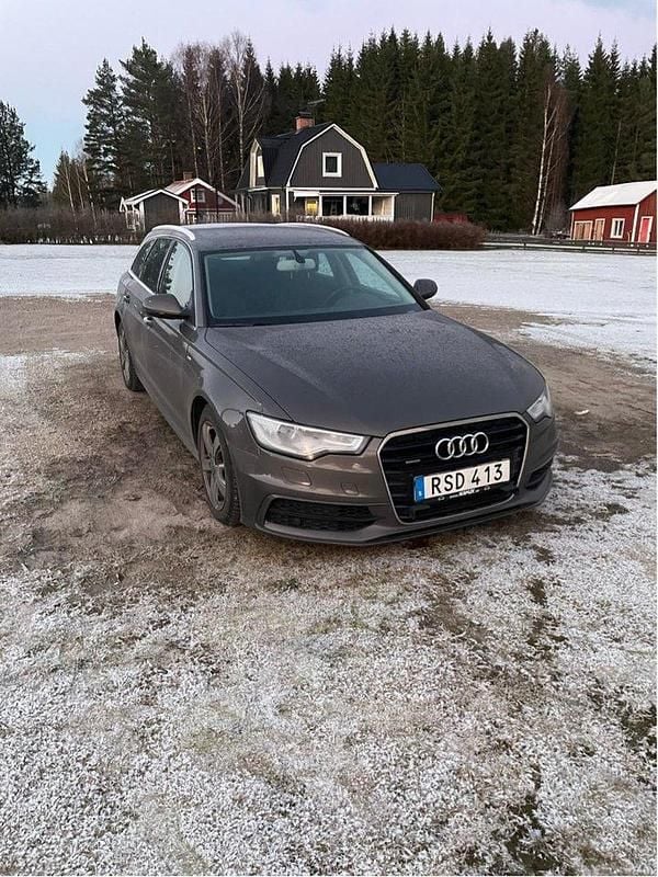 Grå Begagnad 2014 Audi A6 Proline Kombi | 120 000 kr (Superpris) - Bild 1/4