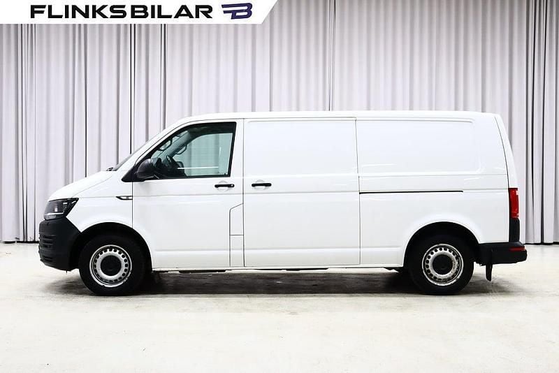 Vit Begagnad 2019 VW Transporter Van | 298 750 kr (Marknadspris) - Bild 1/4