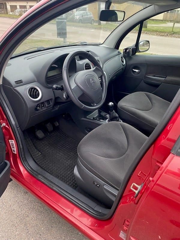 Begagnad Citroën C3 2005 Röd metallic