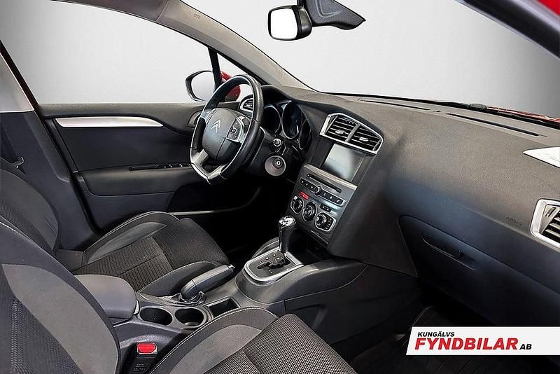 Begagnad Citroën C4 120 HK (88 kW) 2015 Röd Halvkombi