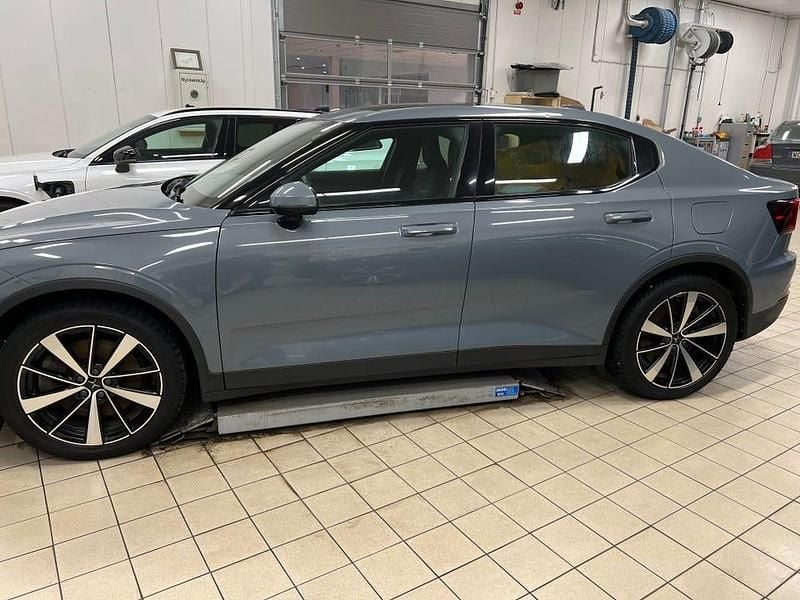 Begagnad Polestar 2 Pilot 300 kW (408 HK) 2021 Thunder, grå Halvkombi