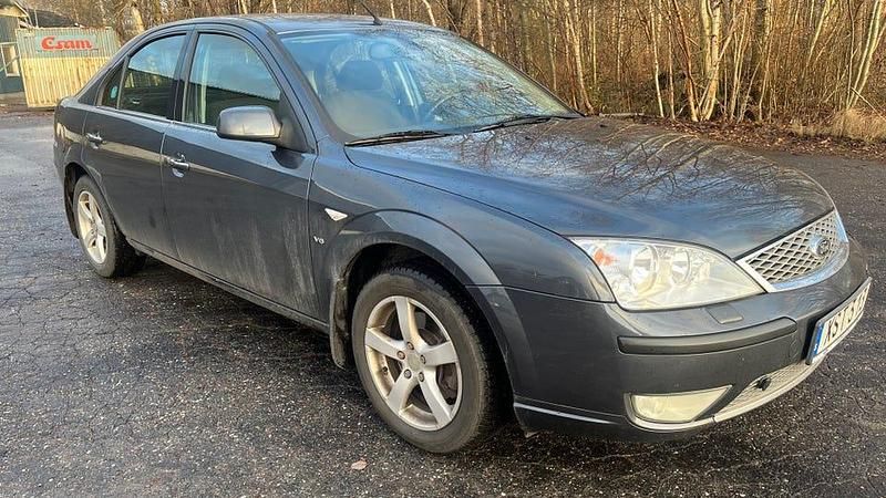 Begagnad 2006 Ford Mondeo Halvkombi | 29 500 kr (Marknadspris) - Bild 1/4