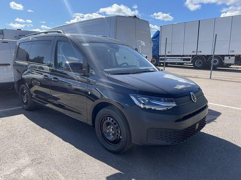 Svart (deep black pärleffekt) Ny 2025 VW Caddy Maxi Minibuss | 487 375 kr (Dyr) - Bild 1/4
