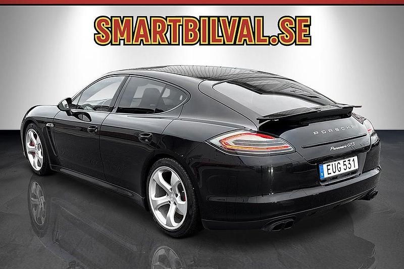 Begagnad Porsche Panamera 430 HK (316 kW) 2012 Svart Halvkombi