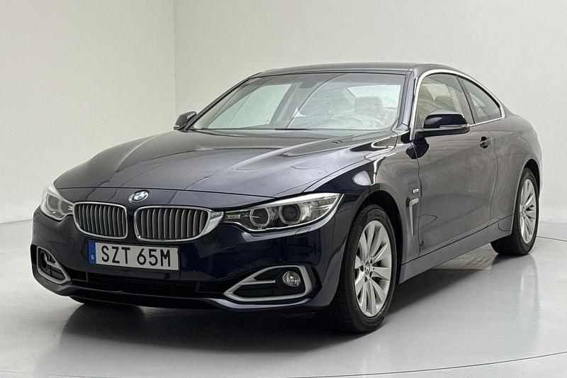 Mörkblå Begagnad 2014 BMW 435 Sportkupé | 310 000 kr (Superpris) - Bild 1/4