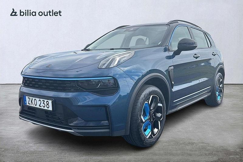 Blå Begagnad 2021 Lynk & Co 01 SUV | 229 900 kr (Marknadspris) - Bild 1/3