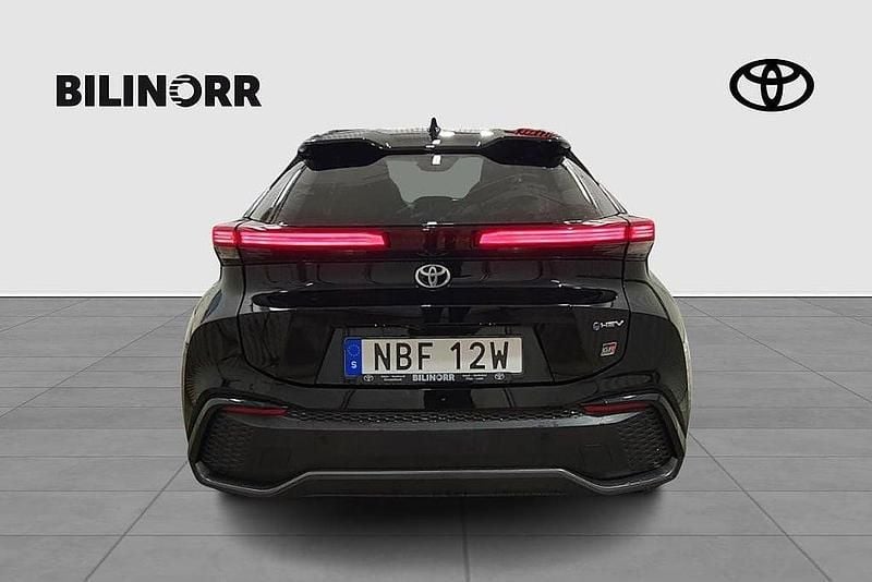 Begagnad Toyota C-HR Sport 200 HK (147 kW) 2023 Silver SUV