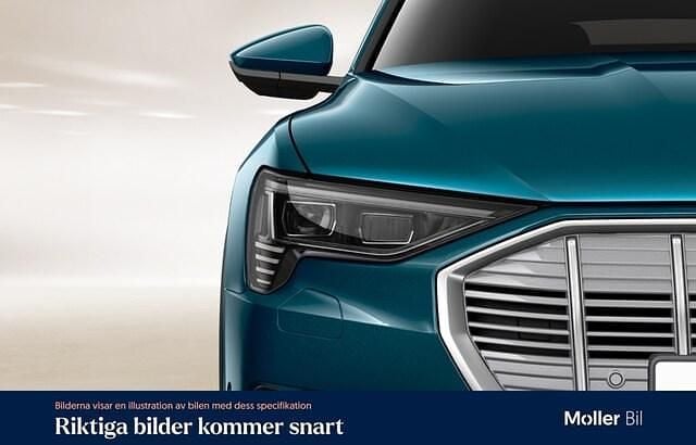 Begagnad Audi e-tron Advanced 300 kW (408 HK) 2021 Blå SUV