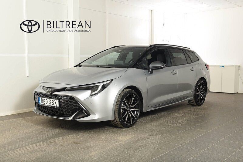 Silver Ny 2024 Toyota Corolla Sport Kombi | 384 900 kr - Bild 1/4