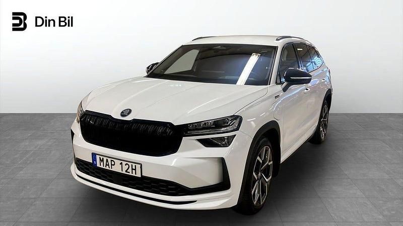 Vit Begagnad 2025 Skoda Kodiaq SportLine SUV | 519 900 kr - Bild 1/4