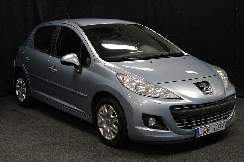 Begagnad Peugeot 207 95 HK (69 kW) 2011 Ljusblå Halvkombi