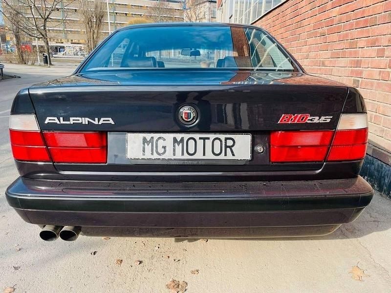 Begagnad Alpina B10 254 HK (186 kW) 1989 Svartlila metallic Sedan