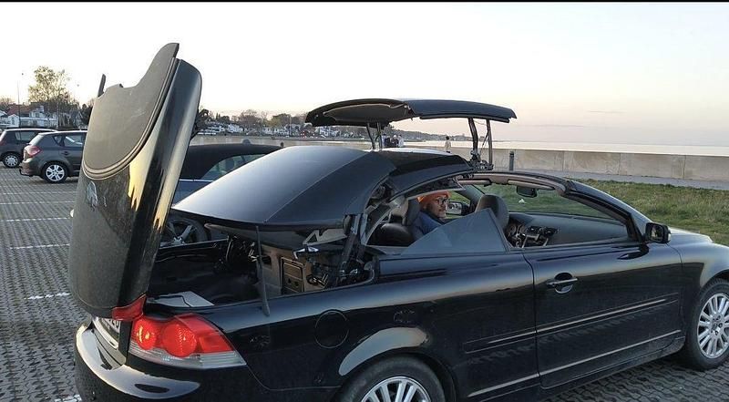 Svart Begagnad 2006 Volvo C70 Summum Cab | 79 000 kr (Dyr) - Bild 1/4