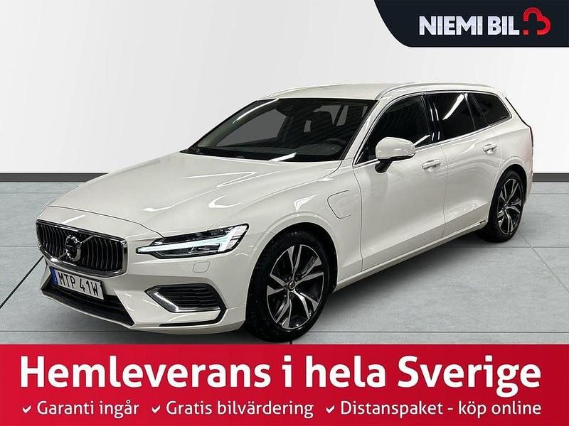Vit Begagnad 2022 Volvo V60 Kombi | 309 900 kr (Marknadspris) - Bild 1/3