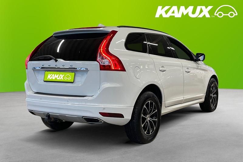 Begagnad Volvo XC60 150 HK (110 kW) 2016 Vit SUV