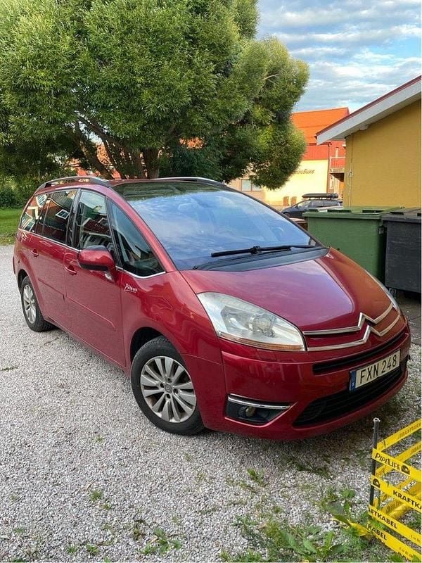 Röd Begagnad 2008 Citroën Grand C4 Picasso Minibuss | 37 500 kr (Marknadspris) - Bild 1/4