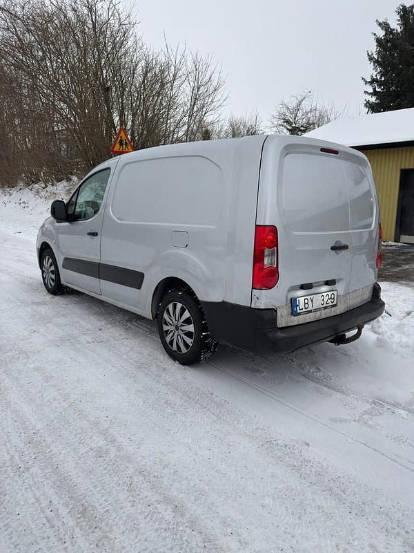 Begagnad Citroën Berlingo 123 HK (90 kW) 2010 Minibuss