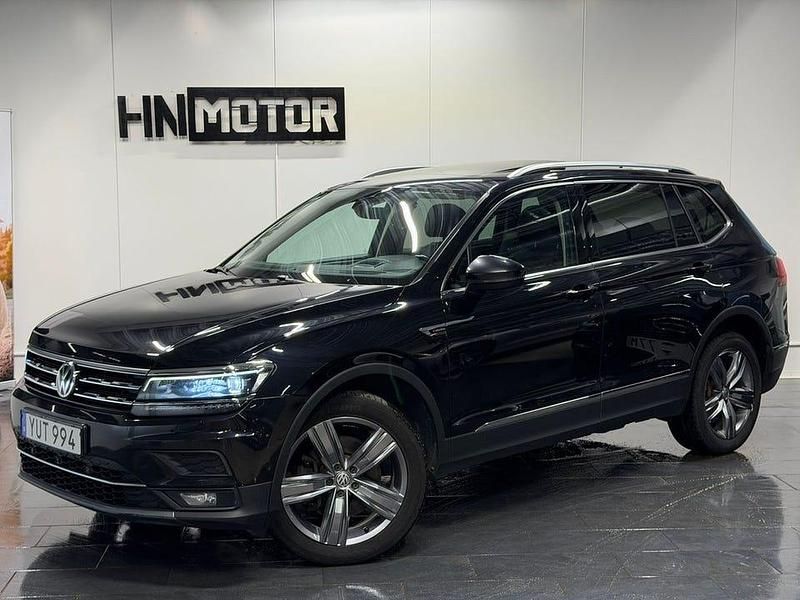 Svart Begagnad 2017 VW Tiguan Allspace SUV | 239 900 kr (Marknadspris) - Bild 1/4