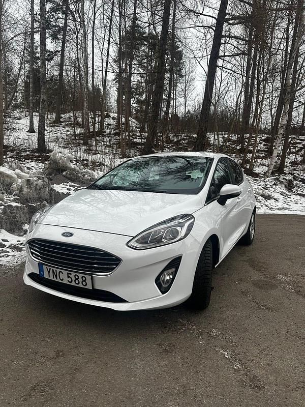 Begagnad Ford Fiesta 100 HK (73 kW) 2017
