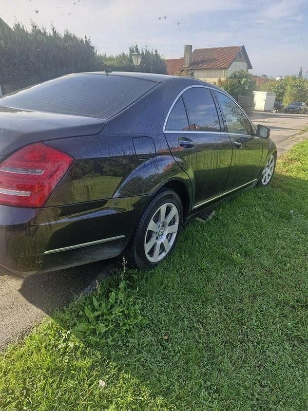 Begagnad Mercedes S350 235 HK (172 kW) 2010 Svart Sedan