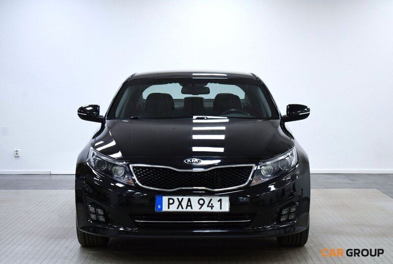 Svart Begagnad 2015 Kia Optima Sedan | 129 900 kr (Marknadspris) - Bild 1/4