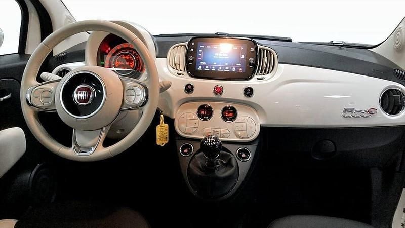 Begagnad Fiat 500C Dolcevita 71 HK (52 kW) 2022 Vit Cab