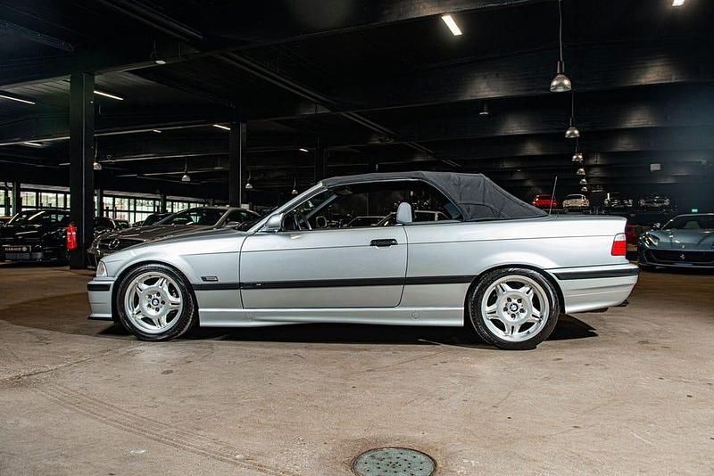 Begagnad BMW 325 192 HK (141 kW) 1993 Silver Cab