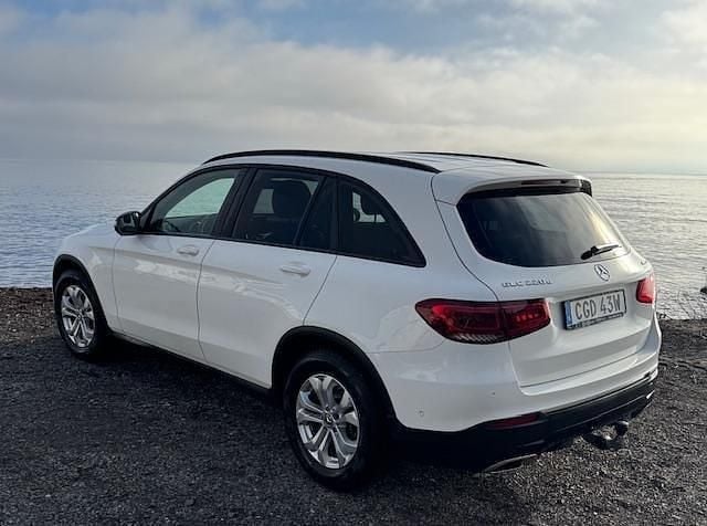 Vit Begagnad 2020 Mercedes GLC220 SUV | 390 000 kr (Bra pris) - Bild 1/4