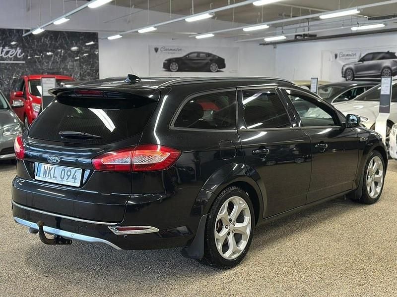Begagnad Ford Mondeo Sport 160 HK (117 kW) 2014 Svart Kombi