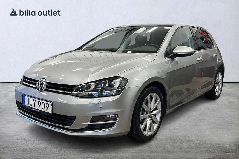Silver Begagnad 2015 VW Golf VII GT Halvkombi | 209 000 kr (Lite dyr) - Bild 1/4