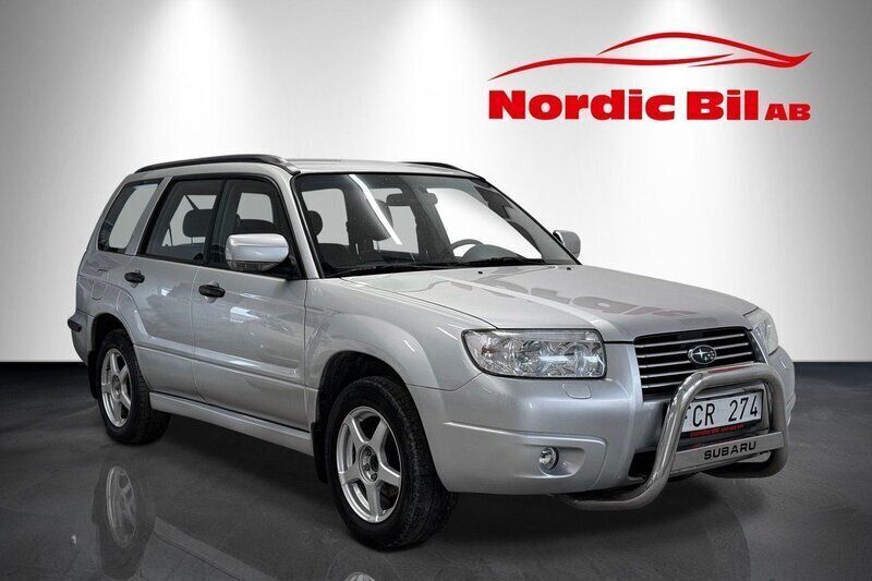 Silver Begagnad 2007 Subaru Forester SUV | 49 900 kr (Marknadspris) - Bild 1/4