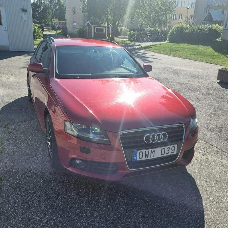 Röd Begagnad 2011 Audi A4 Kombi | 56 000 kr (Superpris) - Bild 1/4