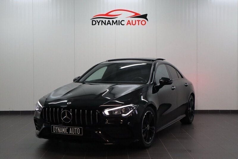 Svart Begagnad 2022 Mercedes CLA200 AMG Sportkupé | 349 900 kr (Marknadspris) - Bild 1/4