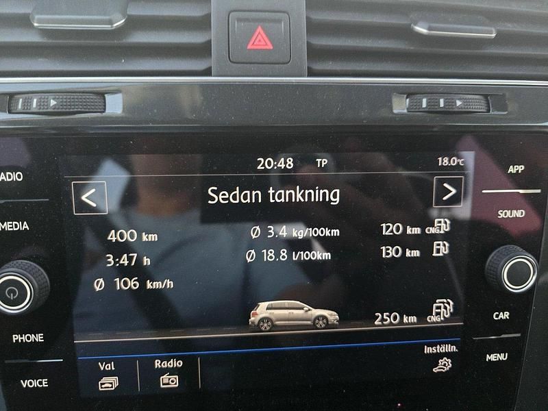 Röd Begagnad 2019 VW Golf VII Halvkombi | 93 500 kr (Marknadspris) - Bild 1/4