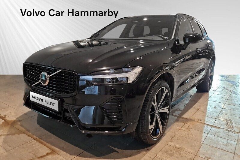 Svart Begagnad 2022 Volvo XC60 R-Design SUV | 499 000 kr (Marknadspris) - Bild 1/4
