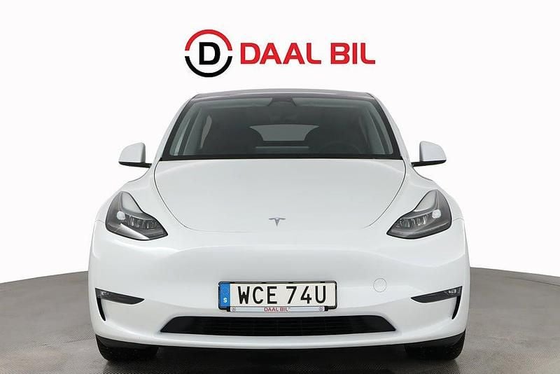 Begagnad Tesla Model Y Long Range AWD 378 kW (514 HK) 2023 Vit SUV