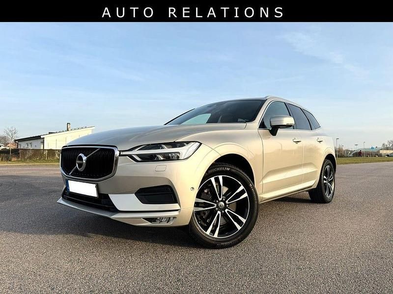 Beige luminous sand pärlemor/metallic Begagnad 2019 Volvo XC60 Momentum SUV | 349 900 kr (Bra pris) - Bild 1/4