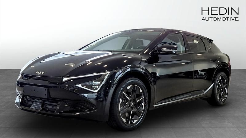 Svart (black) Ny 2025 Kia EV6 Plus SUV | 665 400 kr (Lite dyr) - Bild 1/4