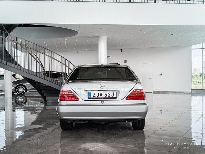 Begagnad Mercedes S600 394 HK (289 kW) 1993 Grå Sedan