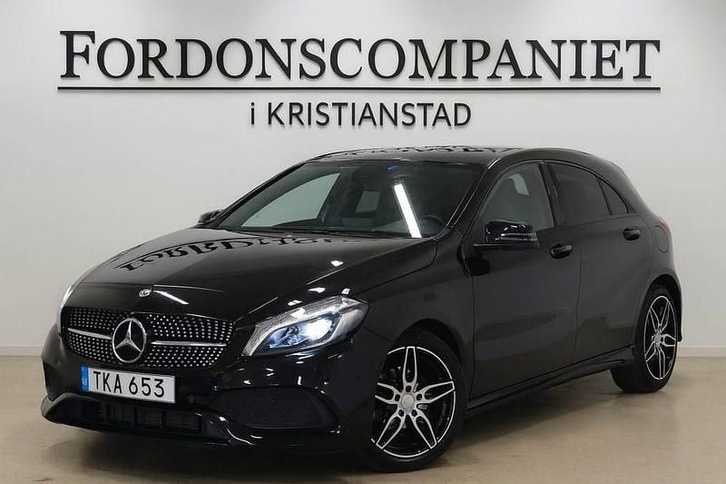 Svart Begagnad 2015 Mercedes A180 AMG Halvkombi | 139 900 kr (Marknadspris) - Bild 1/1