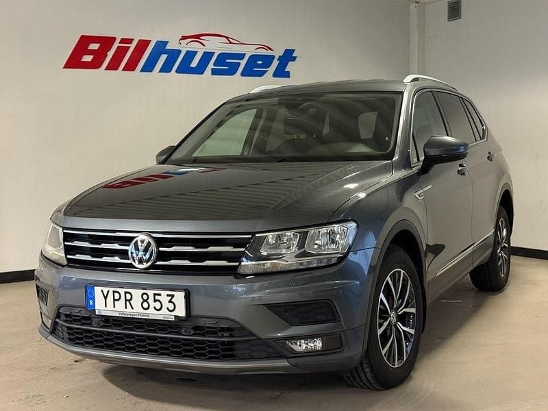 Begagnad VW Tiguan Allspace 150 HK (110 kW) 2018 Mörkgrå (grå) SUV