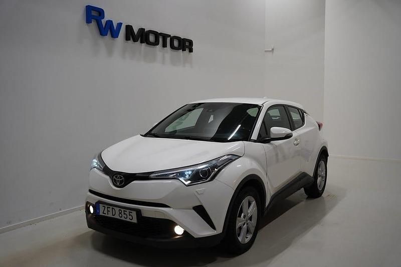 Begagnad Toyota C-HR Active 116 HK (85 kW) 2018 Vit SUV