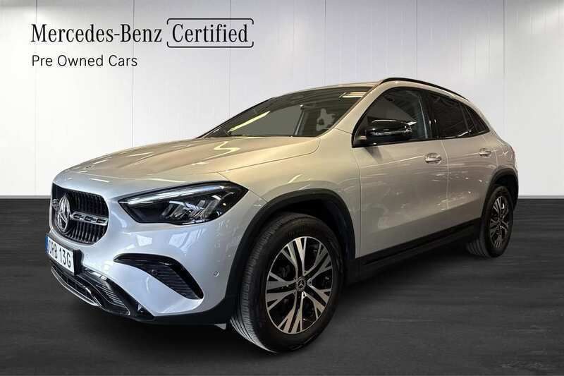 Silver Begagnad 2023 Mercedes GLA250 SUV | 399 000 kr - Bild 1/4