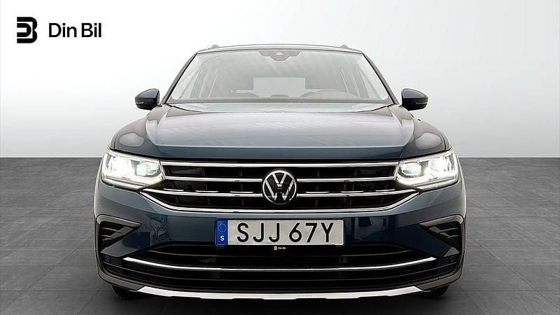 Begagnad VW Tiguan Elegance 150 HK (110 kW) 2023 Nightshade blue metallic SUV