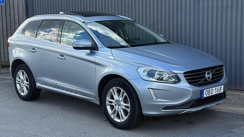 Silver Begagnad 2014 Volvo XC60 Summum SUV | 200 000 kr (Marknadspris) - Bild 1/4