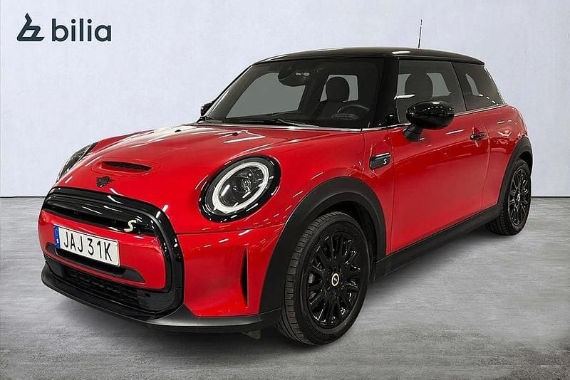Chili röd Begagnad 2023 Mini Cooper SE Premium Halvkombi | 229 900 kr (Lite dyr) - Bild 1/4