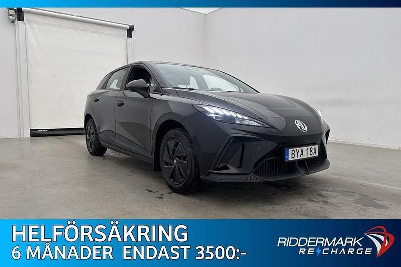 Svart Begagnad 2023 MG MG4 EV Halvkombi | 164 800 kr - Bild 1/3