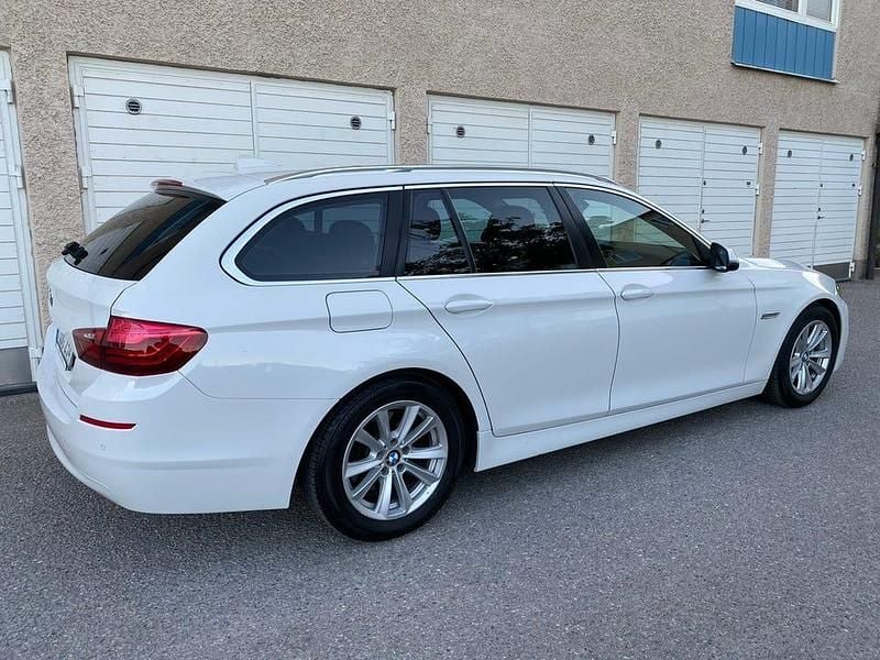 Begagnad BMW 520 184 HK (135 kW) 2014 Kombi