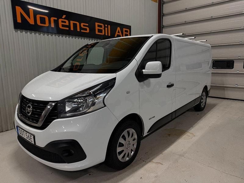 Vit Begagnad 2021 Nissan NV300 Van | 189 000 kr (Marknadspris) - Bild 1/4