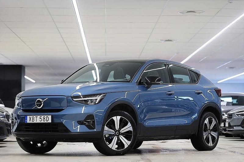 Begagnad Volvo C40 Ultimate 169 kW (231 HK) 2022 Blå SUV